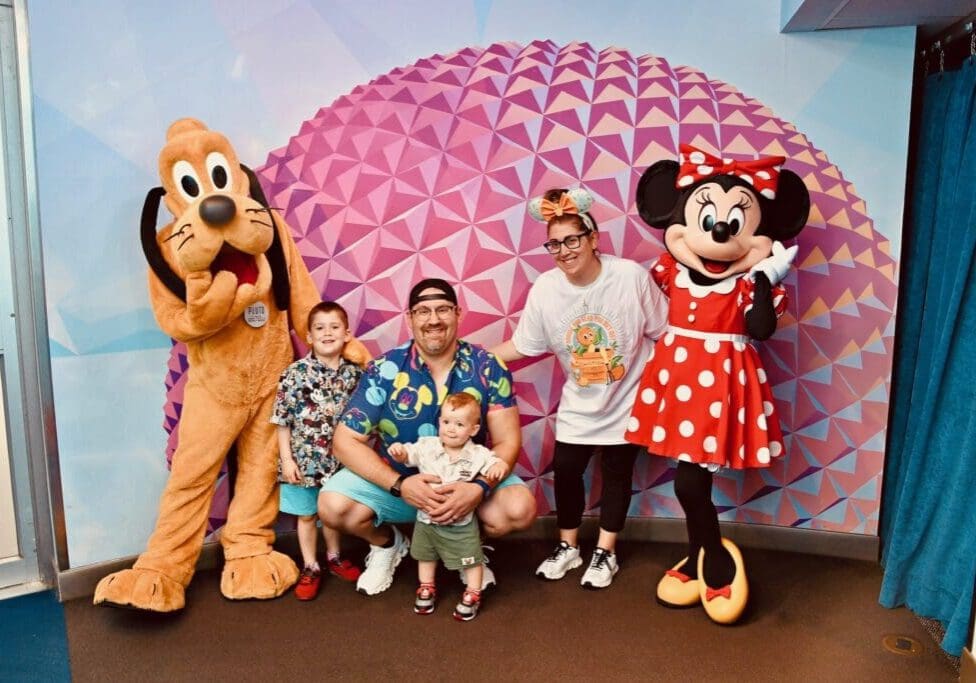 mark-moss-family-disney-vacation